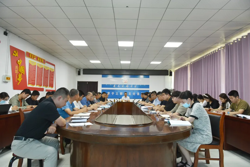 潍坊渤海教育集团圣都校区召开6月份消防安全日暨学...