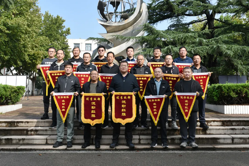 潍坊渤海教育集团圣都校区举行升旗仪式暨“良好开...